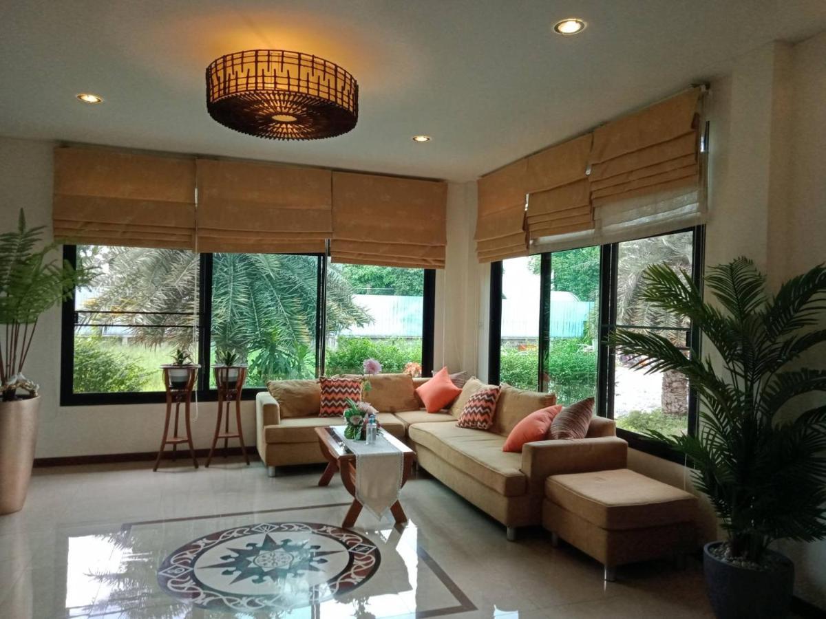 Qg Resort Bangkok Exterior foto